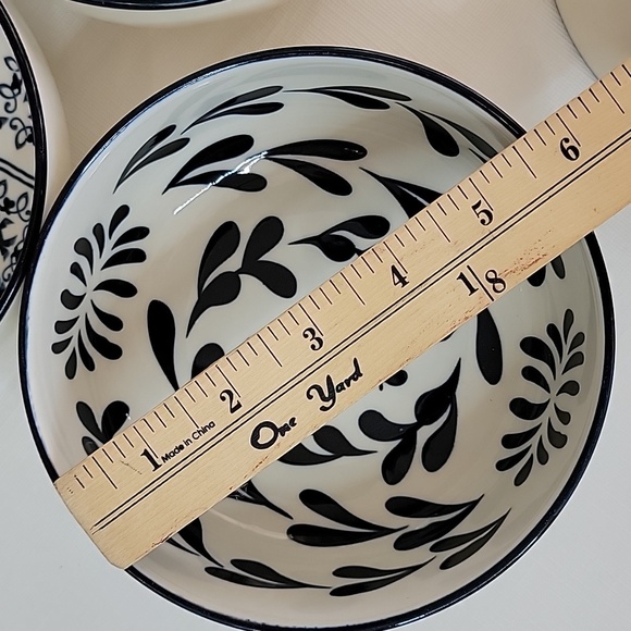 4 Orly Maison Small Blue & White Bowls - Picture 3 of 4